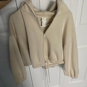 H&M cropped sweatshirt